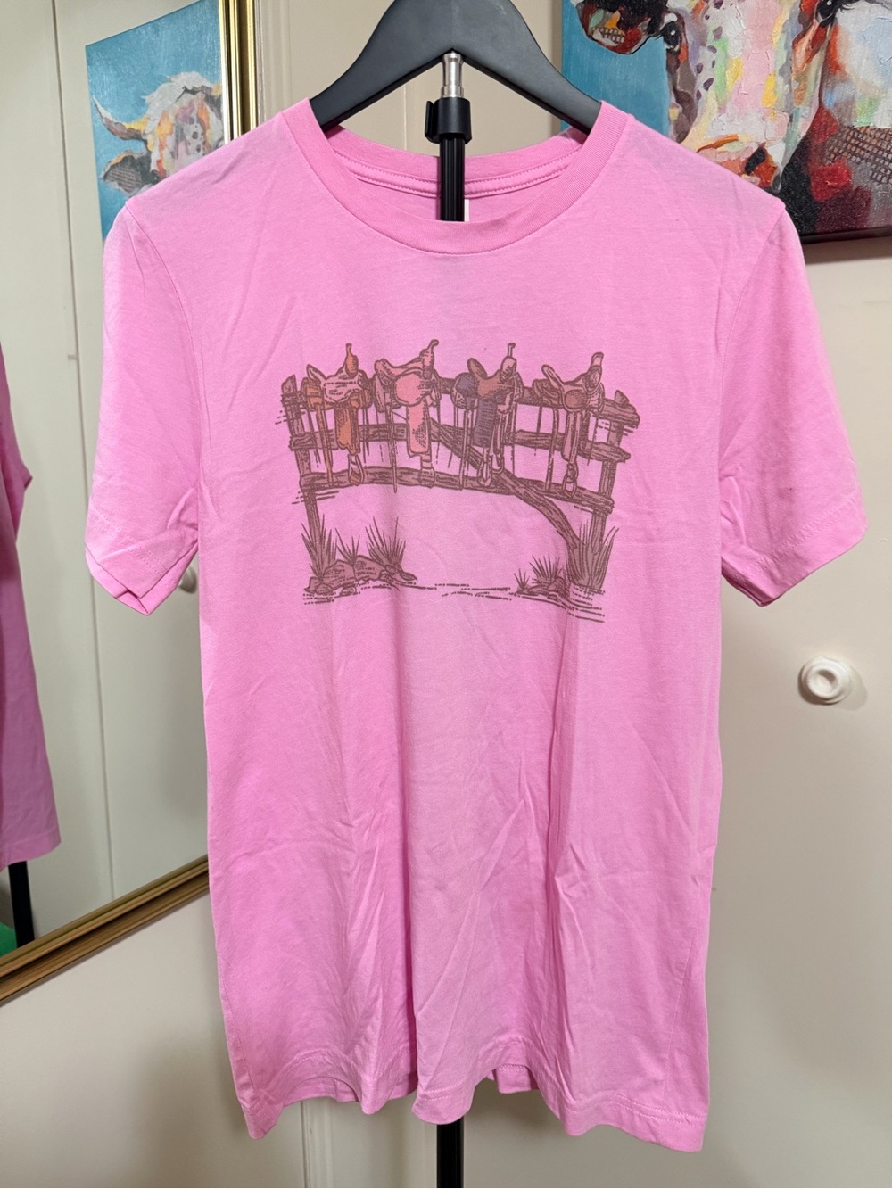 Canvas Western Saddle Graphic Tee Women’s Medium Pink